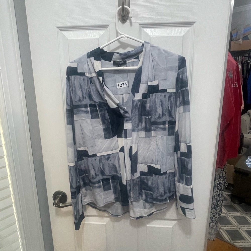 Kenneth Cole Blue and Gray Geometric Blouse